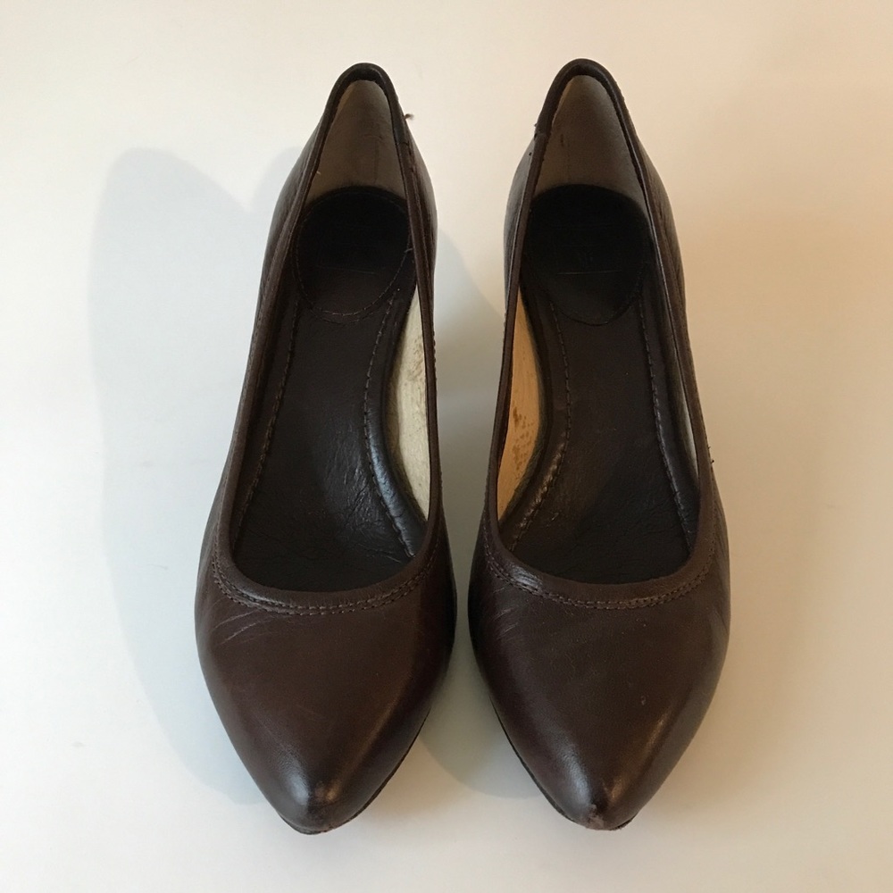 Frye — Regina pumps. Brown leather, Size 7M